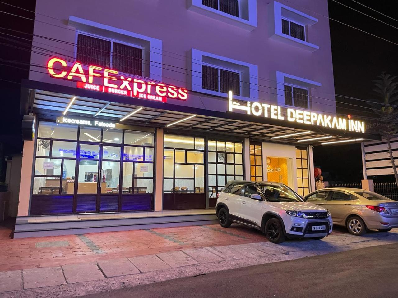 Hotel Deepakam Inn 帕拉克卡德 外观 照片